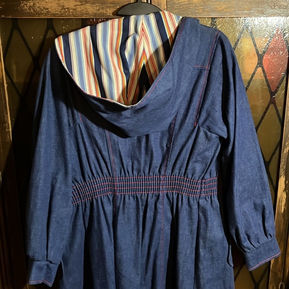 Vintage 1980’s denim cinched waist long jacket with functional pockets/tie-waist - Picture 11 of 13